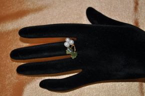 Кольцо позолоченное с жемчугом и нефритом "Жасмин"